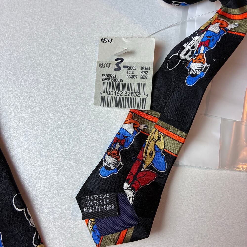 Disney 100% Silk Neck Tie - Mickey Goofy Donald - Hear No / See No / Say No Evil - Picture 5 of 7